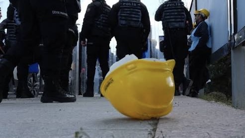 Madencilere polis ablukası: Ücret krizi büyüyor